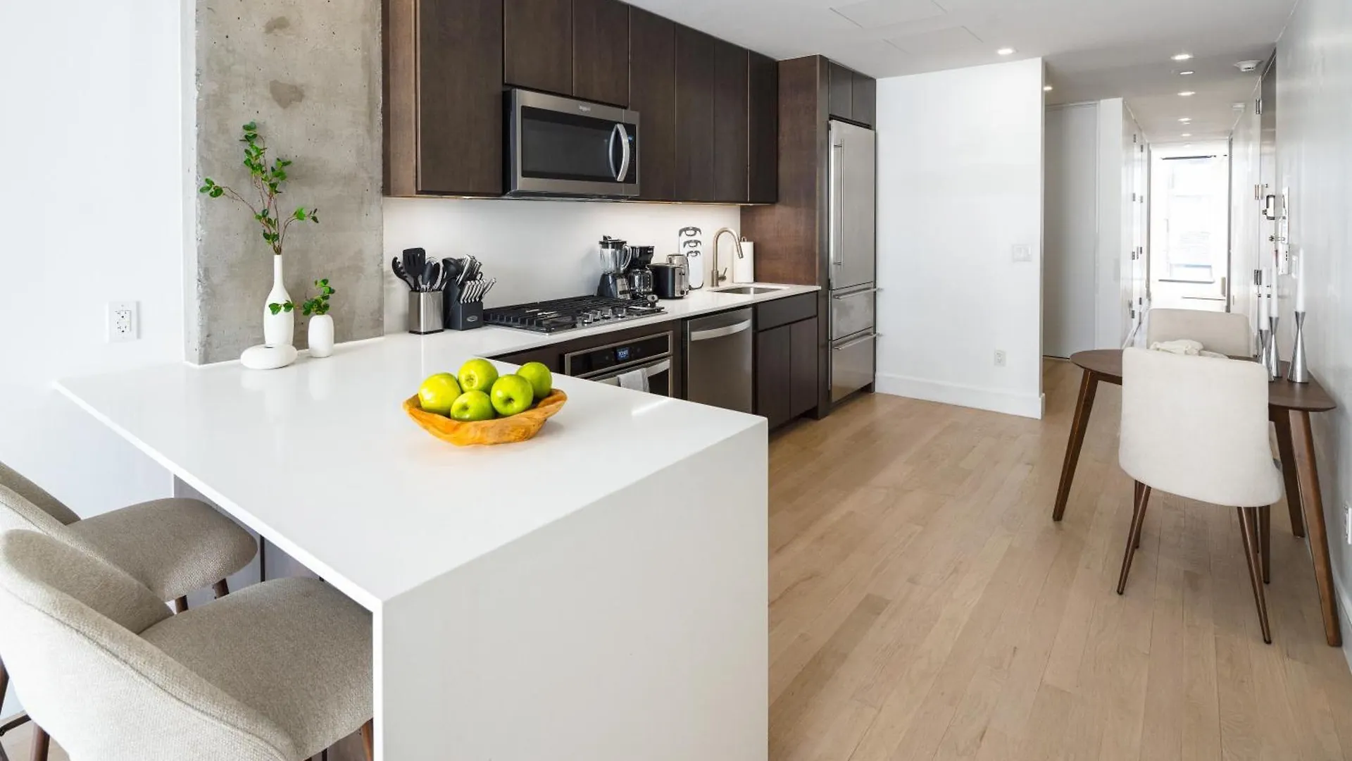 Stylish Penthouse In Manhattan Apartment New York